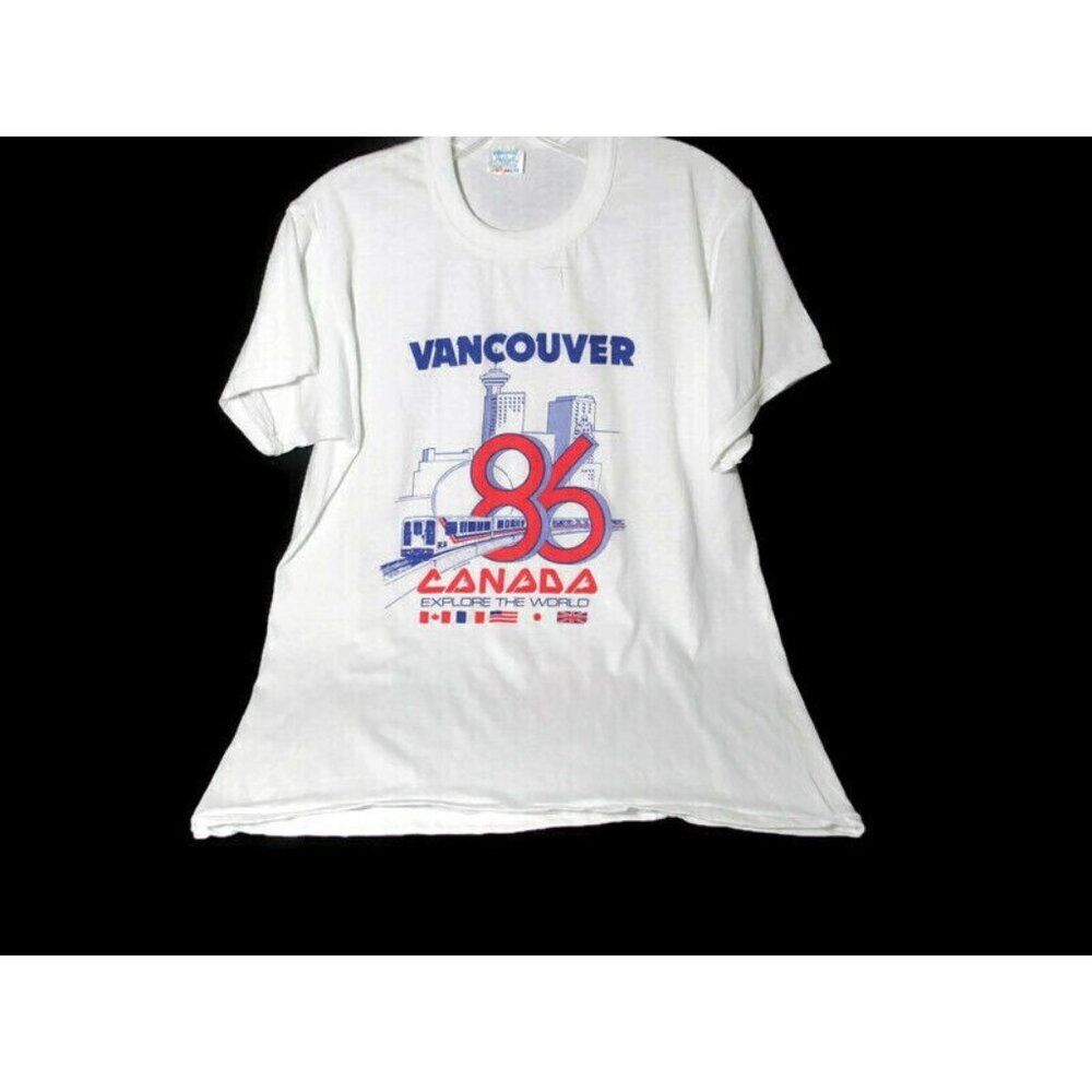 Vintage 1986 Worlds Fair Vancouver Canada Souvenir T Shirt  L  RARE